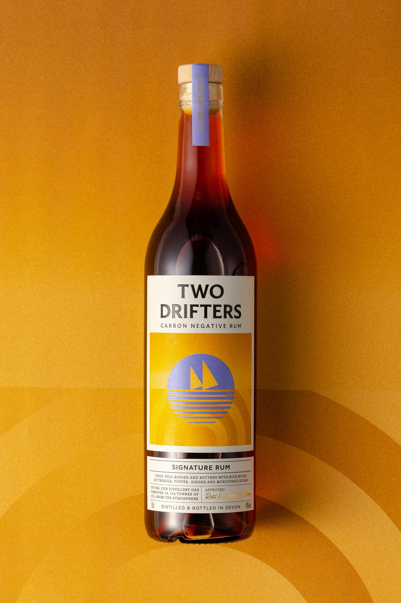 ?Two Drifters朗姆酒創(chuàng)意包裝設計參考(圖8)