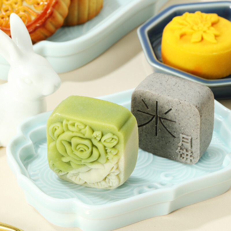 weiziyuan 味滋源 月上好運(yùn) 廣式月餅禮盒  8餅8味 520g包裝禮盒產(chǎn)品包裝創(chuàng)意設(shè)計(jì)欣賞(圖3)