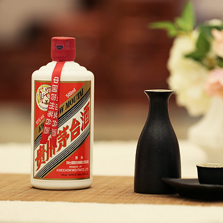 創(chuàng)意酒包裝設(shè)計茅臺 飛天茅臺 2015年 53%vol 醬香型白酒 500ml 單瓶裝產(chǎn)品包裝設(shè)計欣賞(圖4)